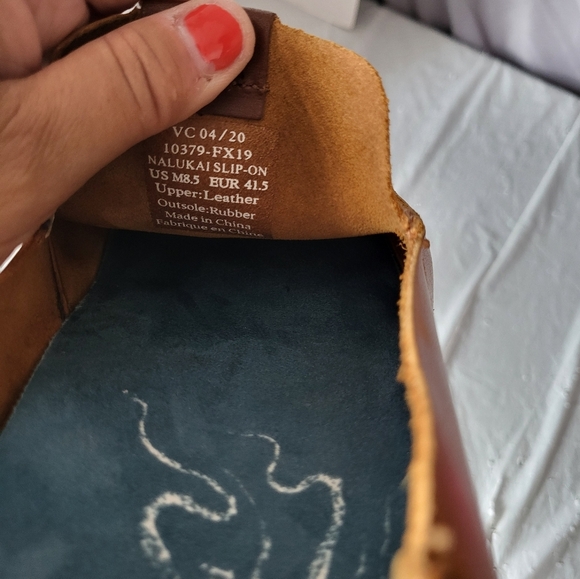 Olukai Men's Tan Leather Slip-Ons, Size 8.5 - Picture 7 of 7